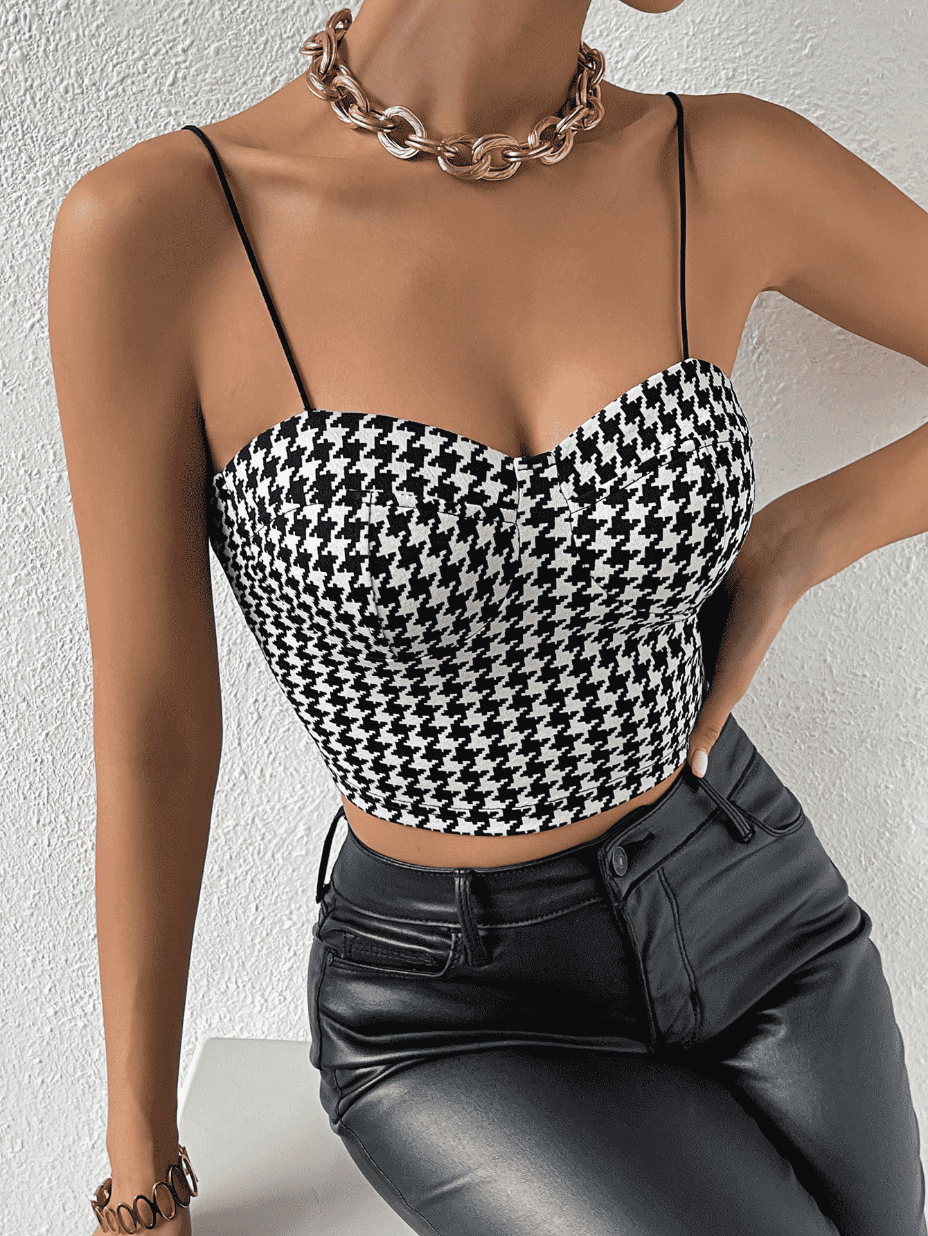 Cropped Sweetheart Neck Houndstooth Pattern Cami