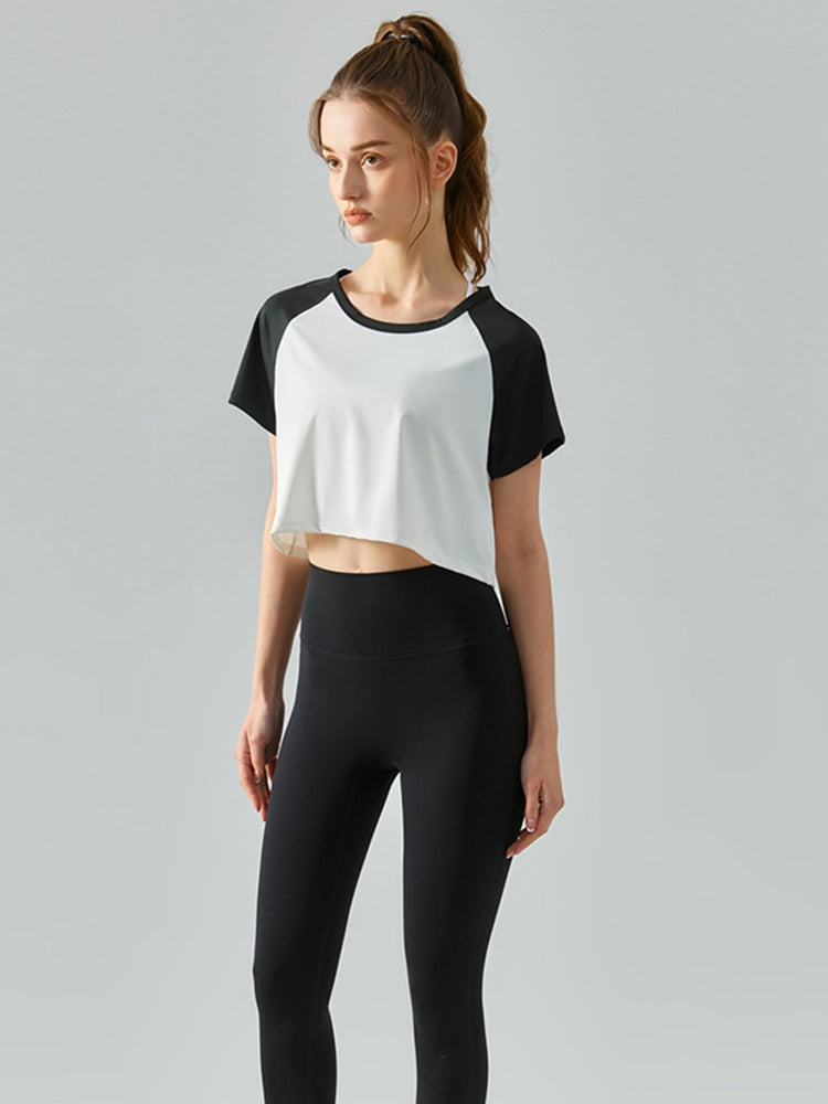 Round Neck Raglan Sleeve Cropped Sports Top